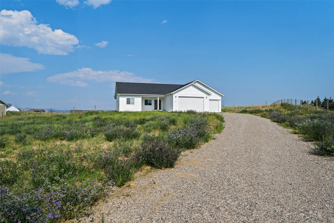15 Santa Fe Trail Property Photo 2