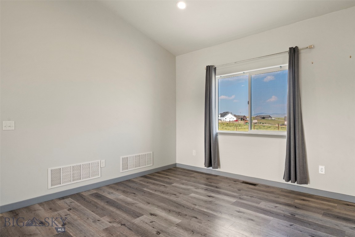 15 Santa Fe Trail Property Photo 16