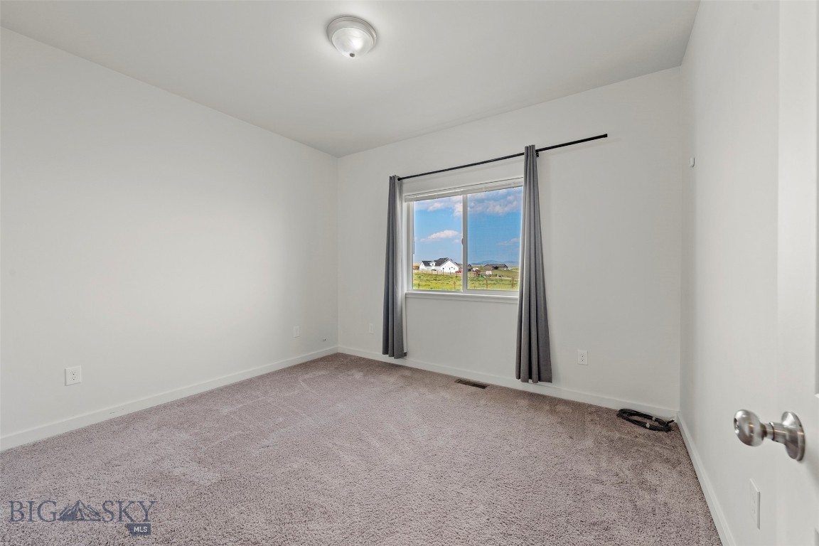 15 Santa Fe Trail Property Photo 22