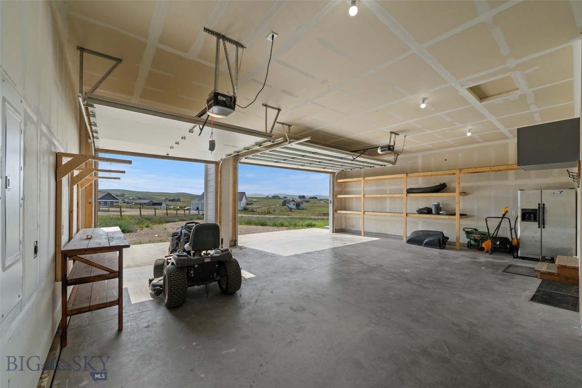 15 Santa Fe Trail Property Photo 33