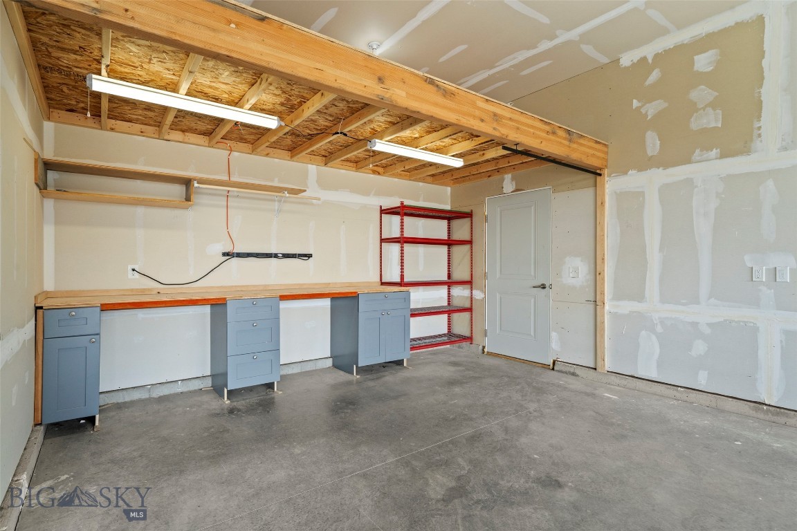 15 Santa Fe Trail Property Photo 34