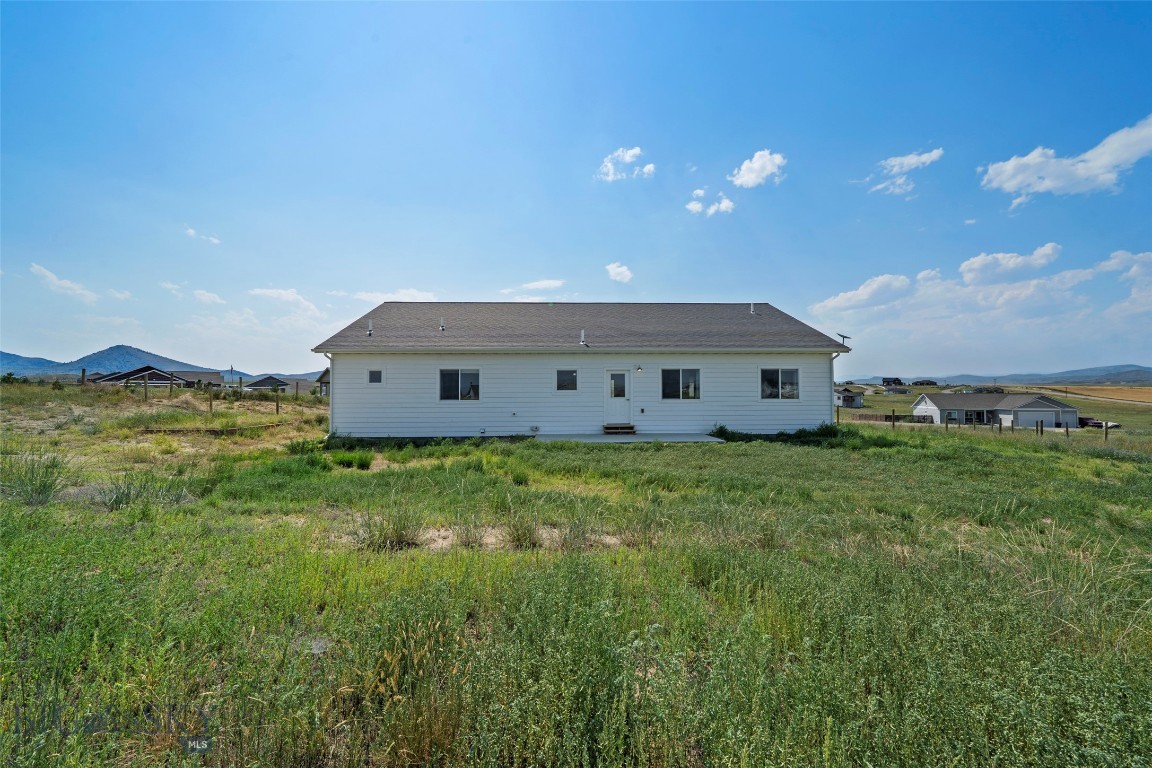15 Santa Fe Trail Property Photo 39