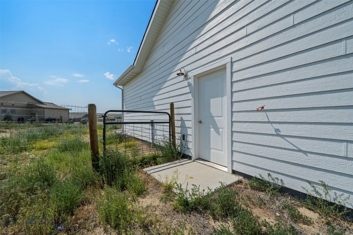 15 Santa Fe Trail Property Photo 43