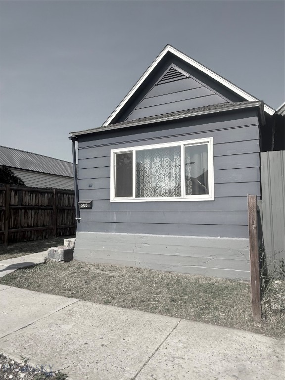 508 Ash Street Property Photo 1