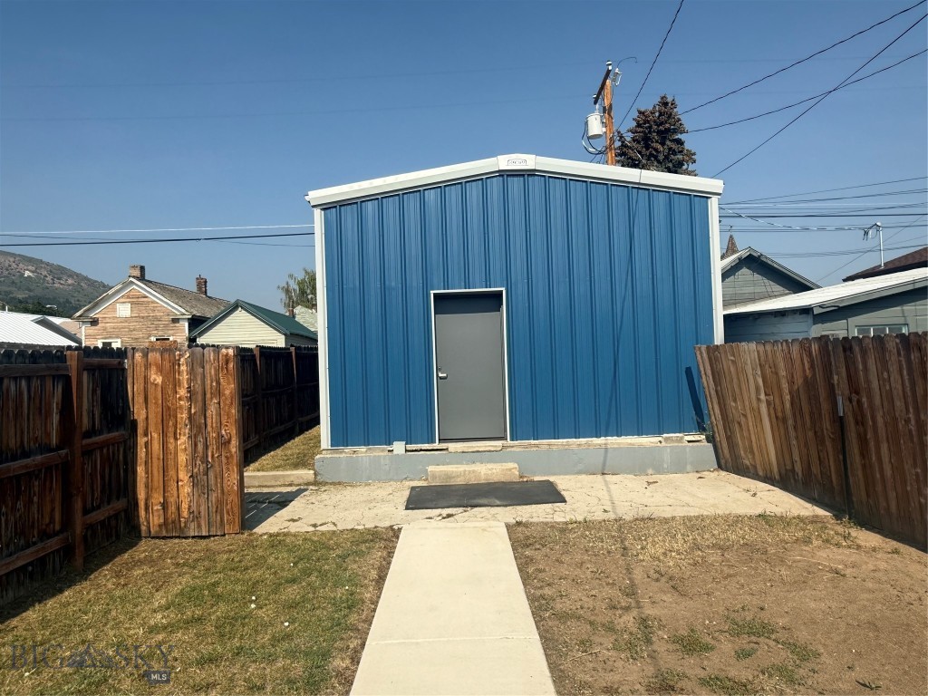 508 Ash Street Property Photo 27