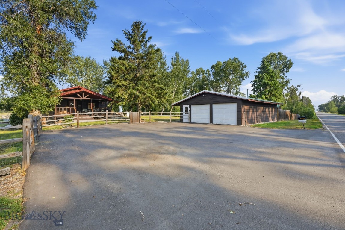 2608 Linney Property Photo 5