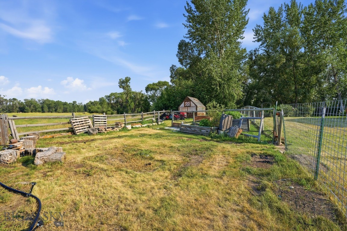 2608 Linney Property Photo 52