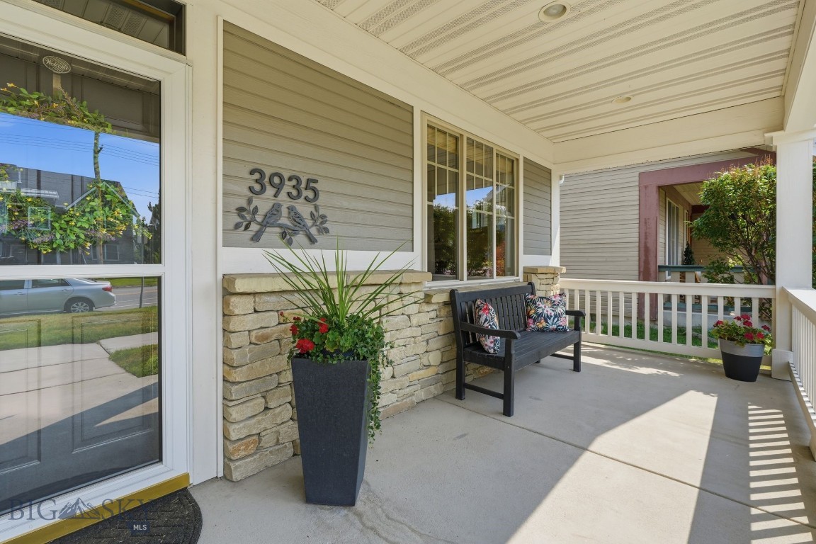 3935 Baxter Lane E Property Photo 21