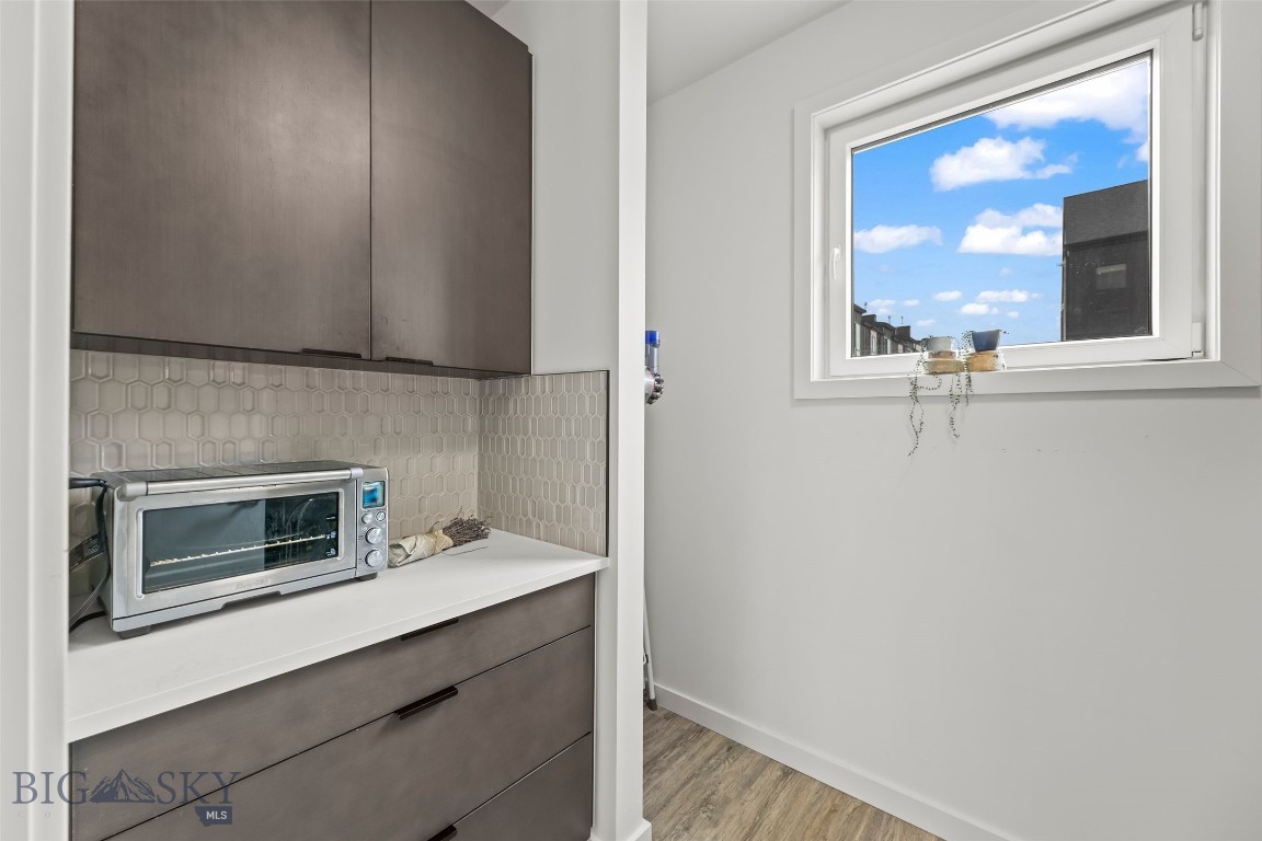 544 Enterprise Boulevard 9 Property Photo 14