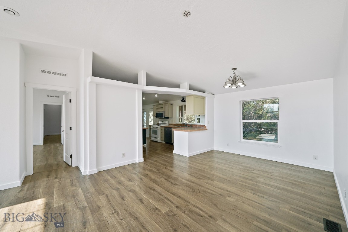 4445 Thorpe Road Property Photo 15