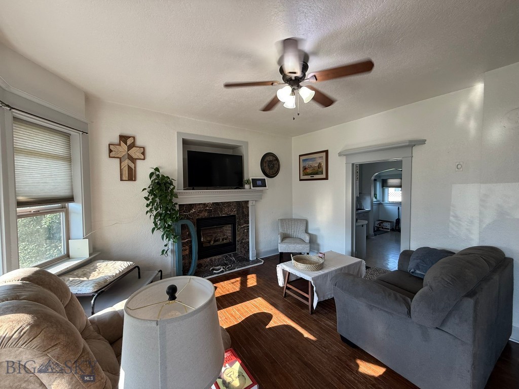 2001 Nevada Property Photo 4