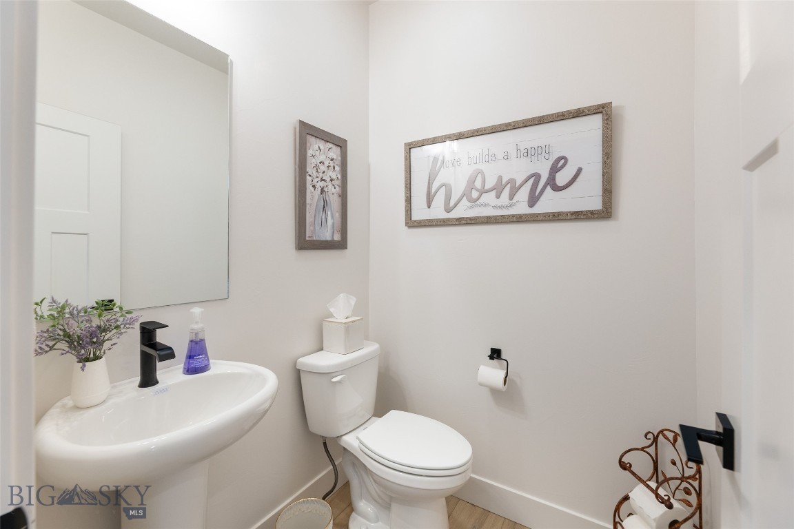 1502 Cyril Way Property Photo 26