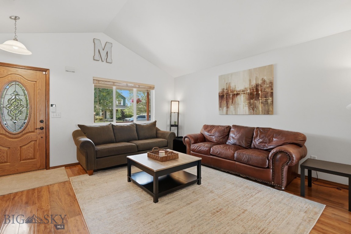 681 Green Tree Drive Property Photo 4