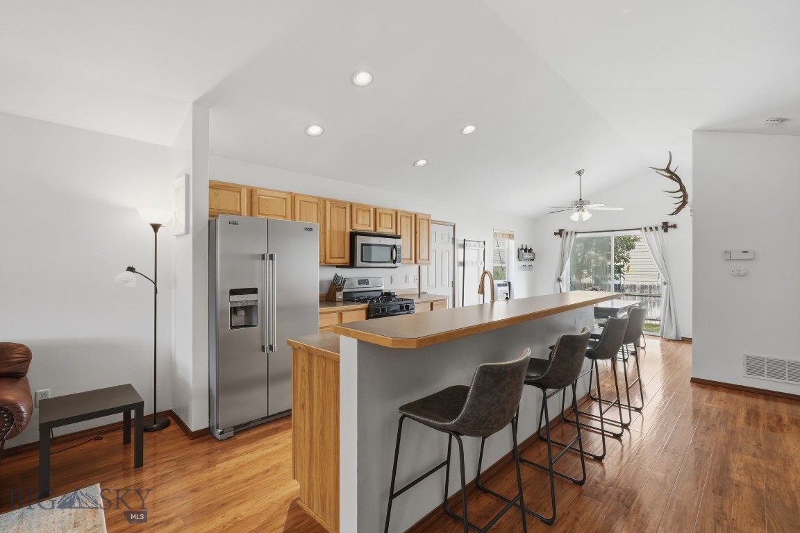 681 Green Tree Drive Property Photo 8