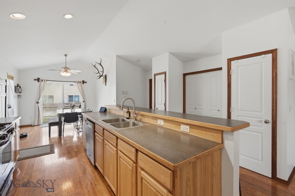 681 Green Tree Drive Property Photo 10