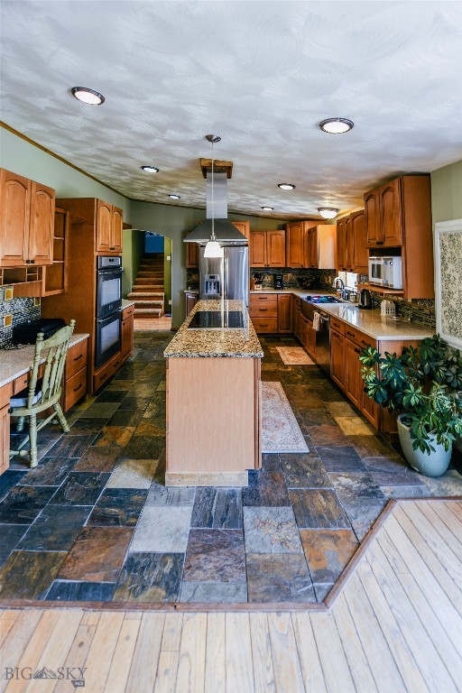 104 Meadowlark Lane Property Photo 23