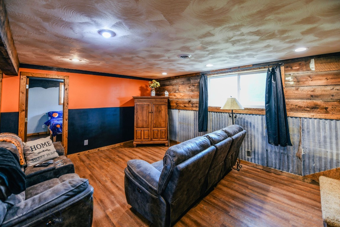 104 Meadowlark Lane Property Photo 38