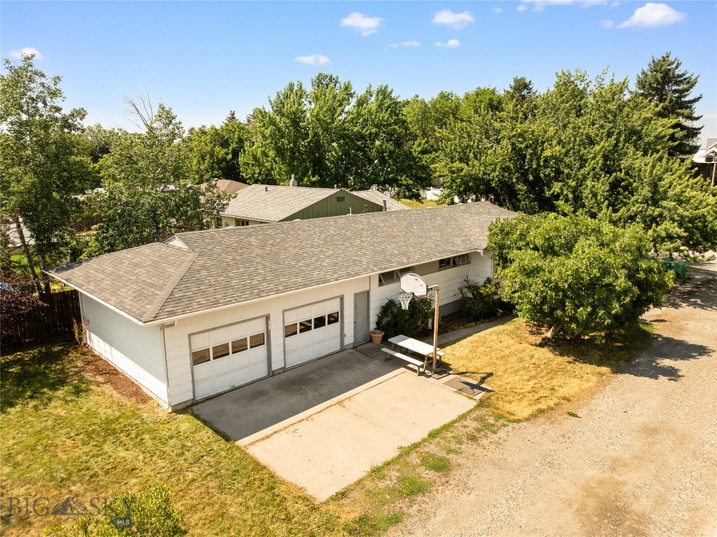 922 W Beall Street Property Photo 33