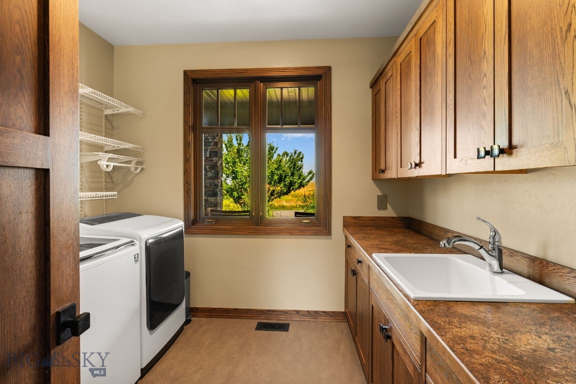 209 Kunje Boulevard Property Photo 13