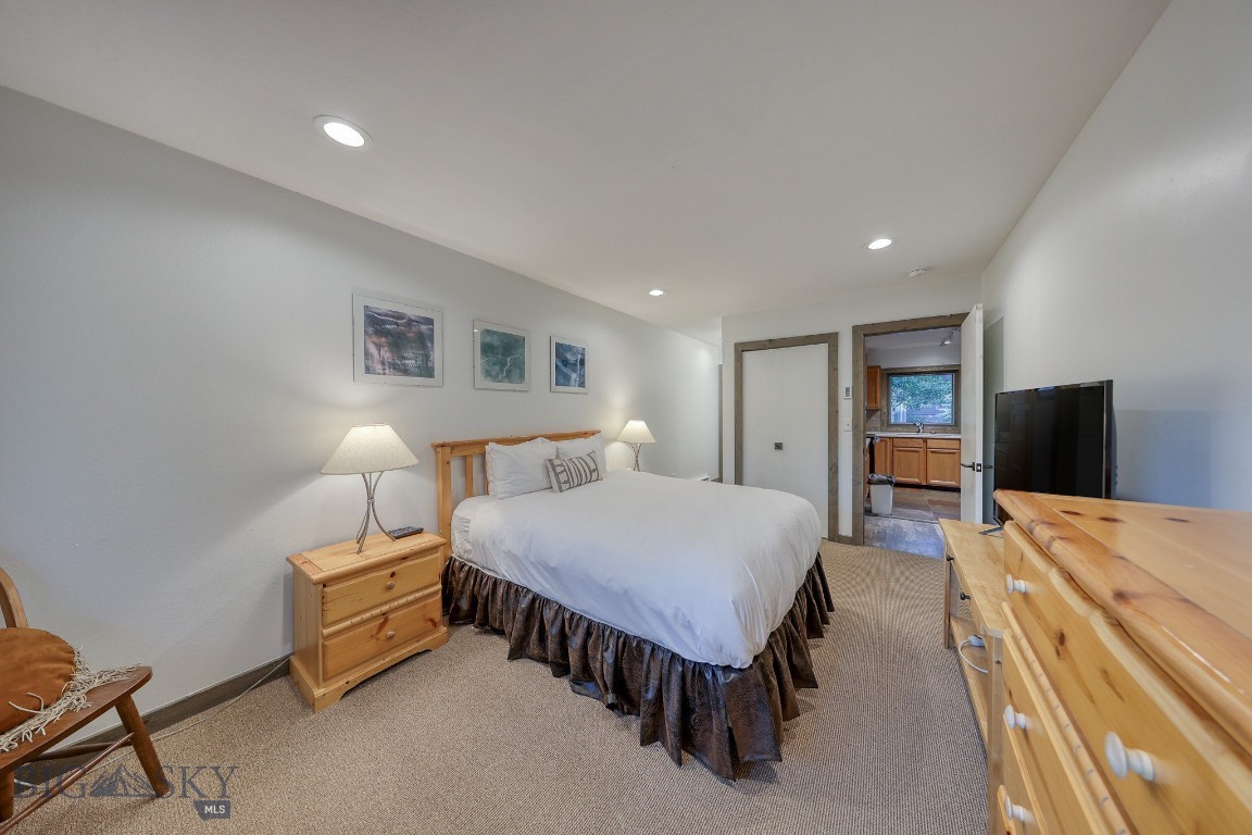 6 Bison Run Road Property Photo 16