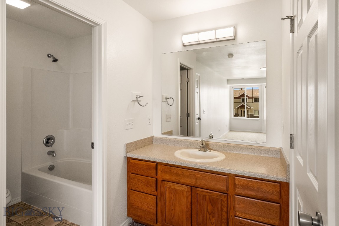 1098 Longbow 3f Property Photo 44