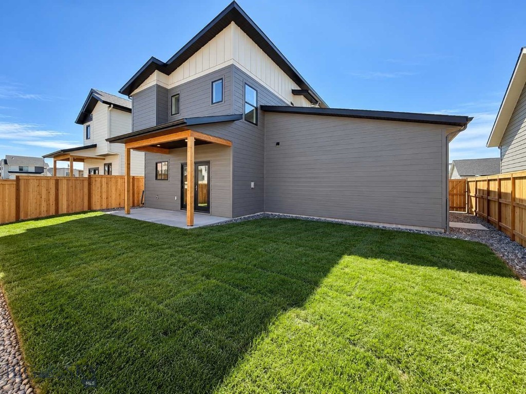 815 Accolade Loop Property Photo 2