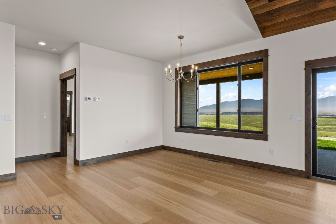 8 Viola View Property Photo 31