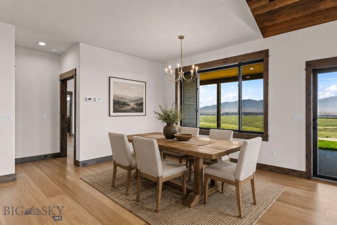 8 Viola View Property Photo 33