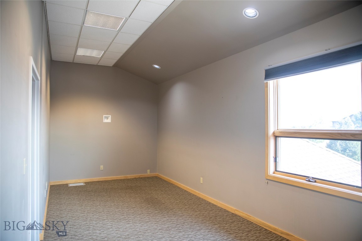 4050 Valley Commons H-3 Property Photo 1