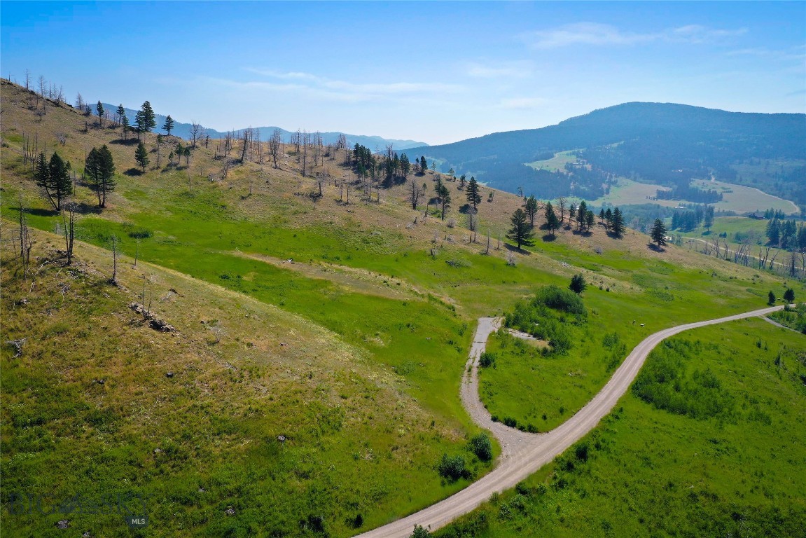 712 Beasley Creek Property Photo 11
