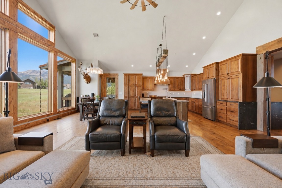 46 Moon Shadow Drive Property Photo 11