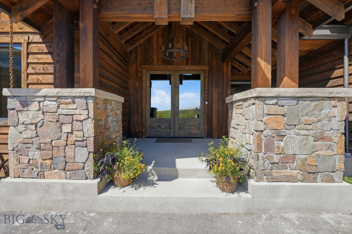 46 Moon Shadow Drive Property Photo 28