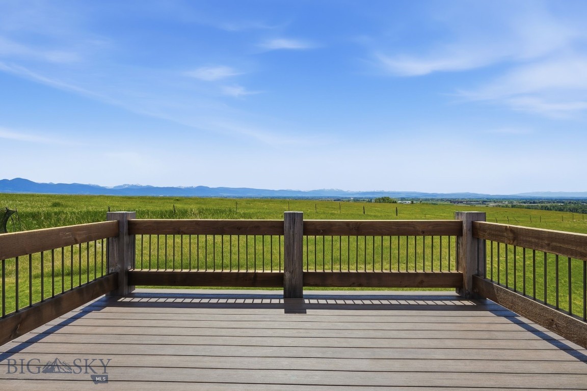 46 Moon Shadow Drive Property Photo 41