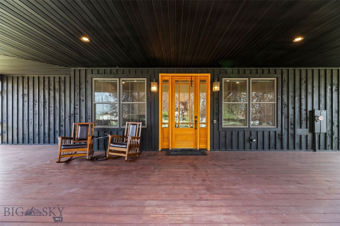 140 Keri Street Property Photo 3
