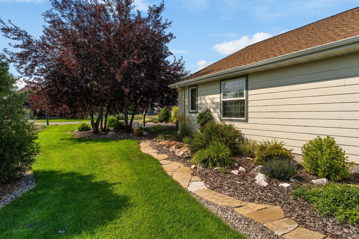 12 Pathfinder Trail Property Photo 39