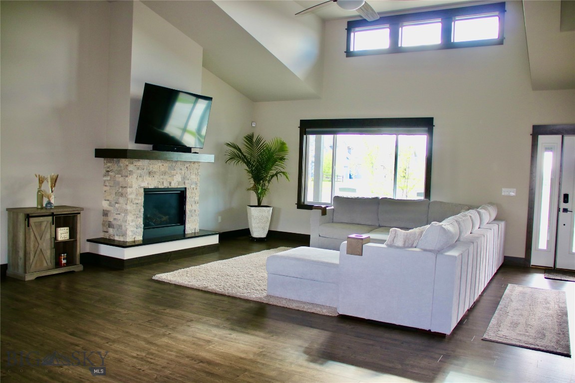 176 Travelers Property Photo 12