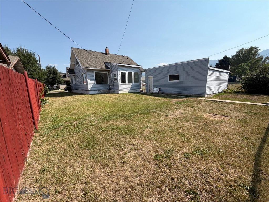 2820 State Street Property Photo 3