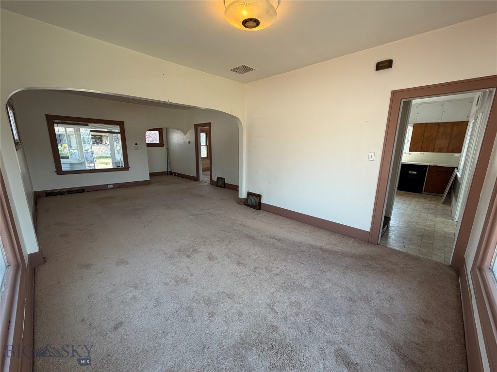 2820 State Street Property Photo 6