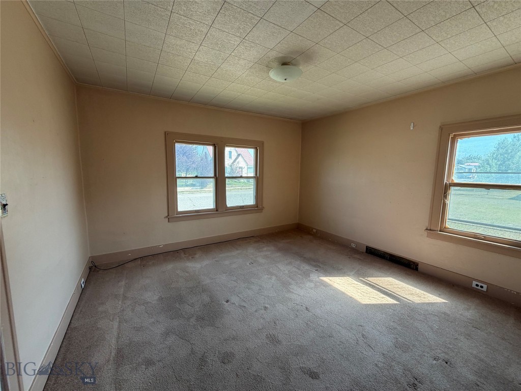 2820 State Street Property Photo 11