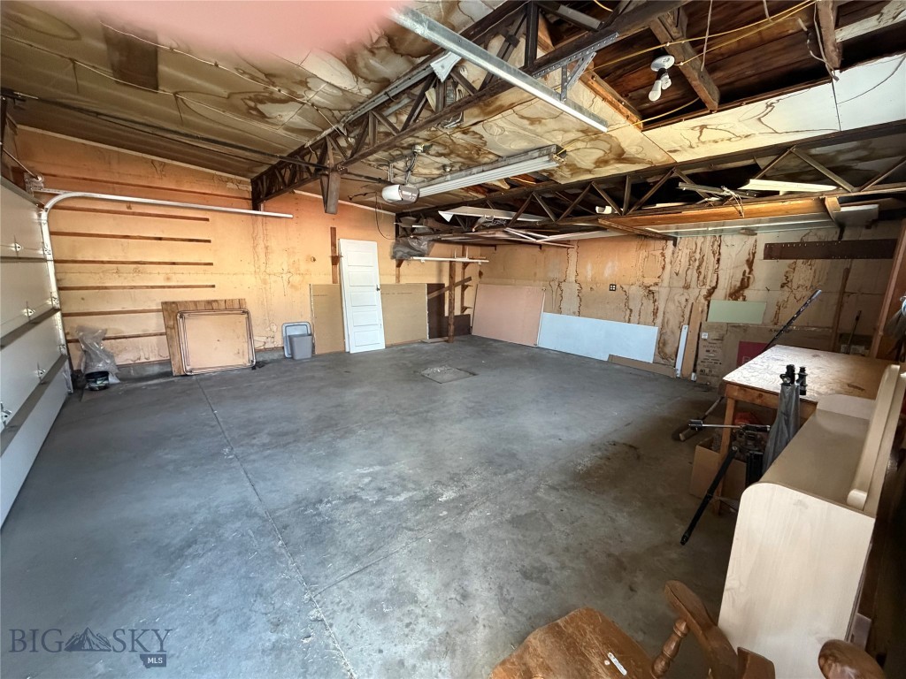 2820 State Street Property Photo 18