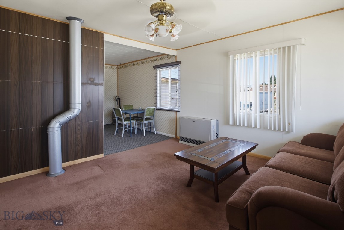 2327 Garrison Avenue Property Photo 5