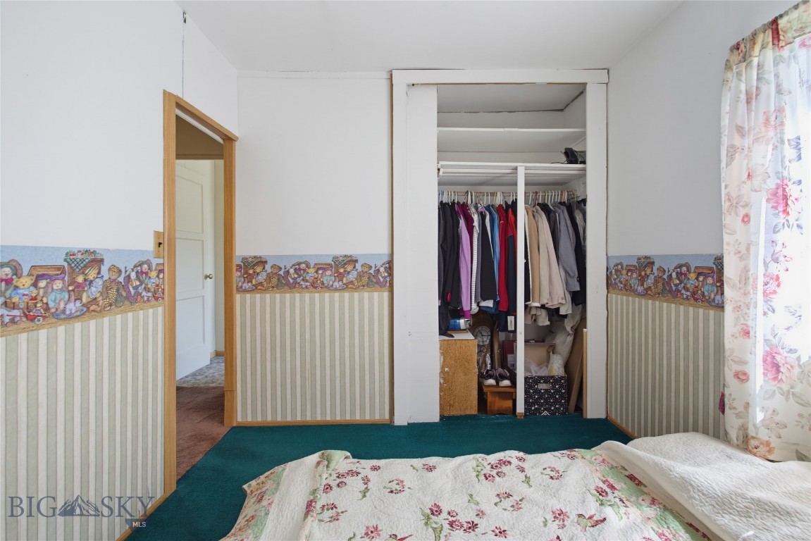 2327 Garrison Avenue Property Photo 10