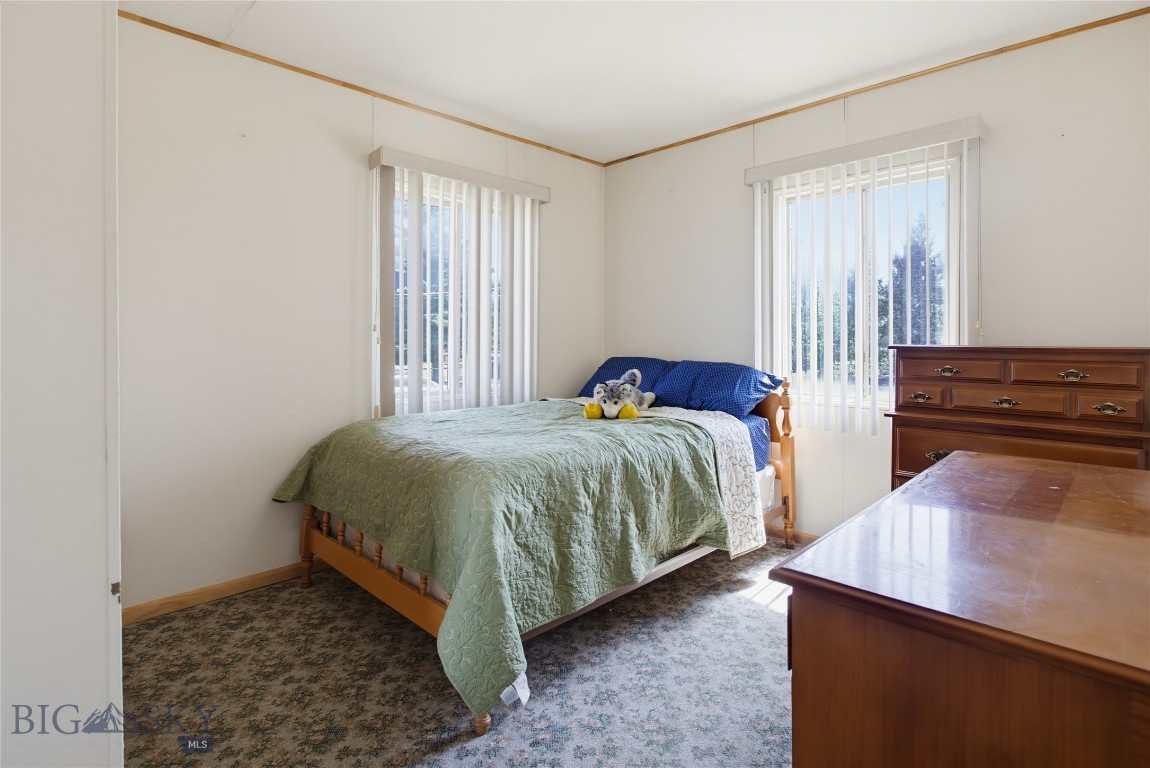 2327 Garrison Avenue Property Photo 11