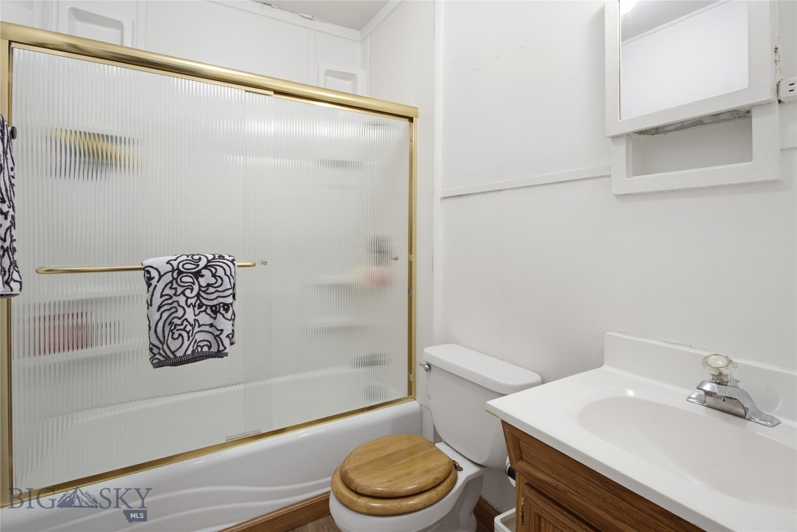 2327 Garrison Avenue Property Photo 23