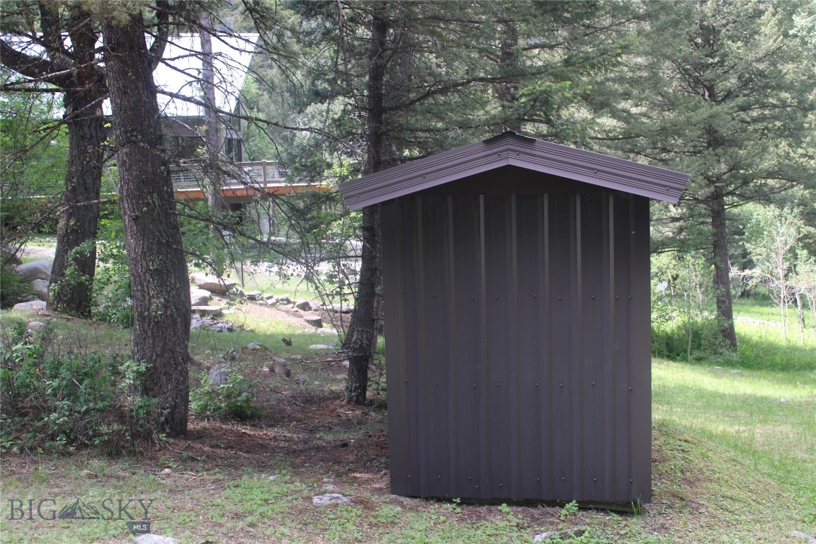 7 East Slope Road Property Photo 8