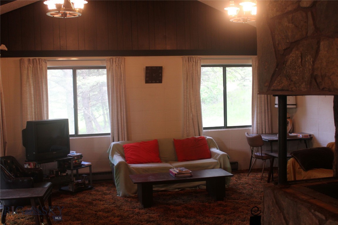 7 East Slope Road Property Photo 22