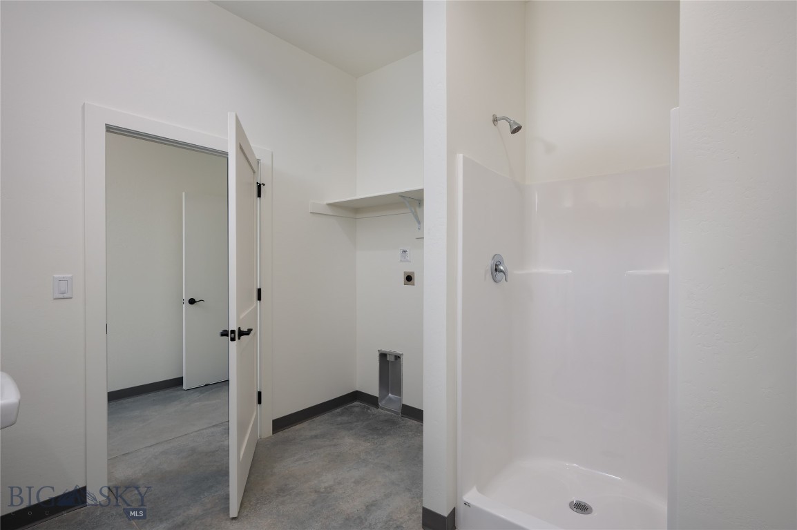 108 Stone River Road B Property Photo 13