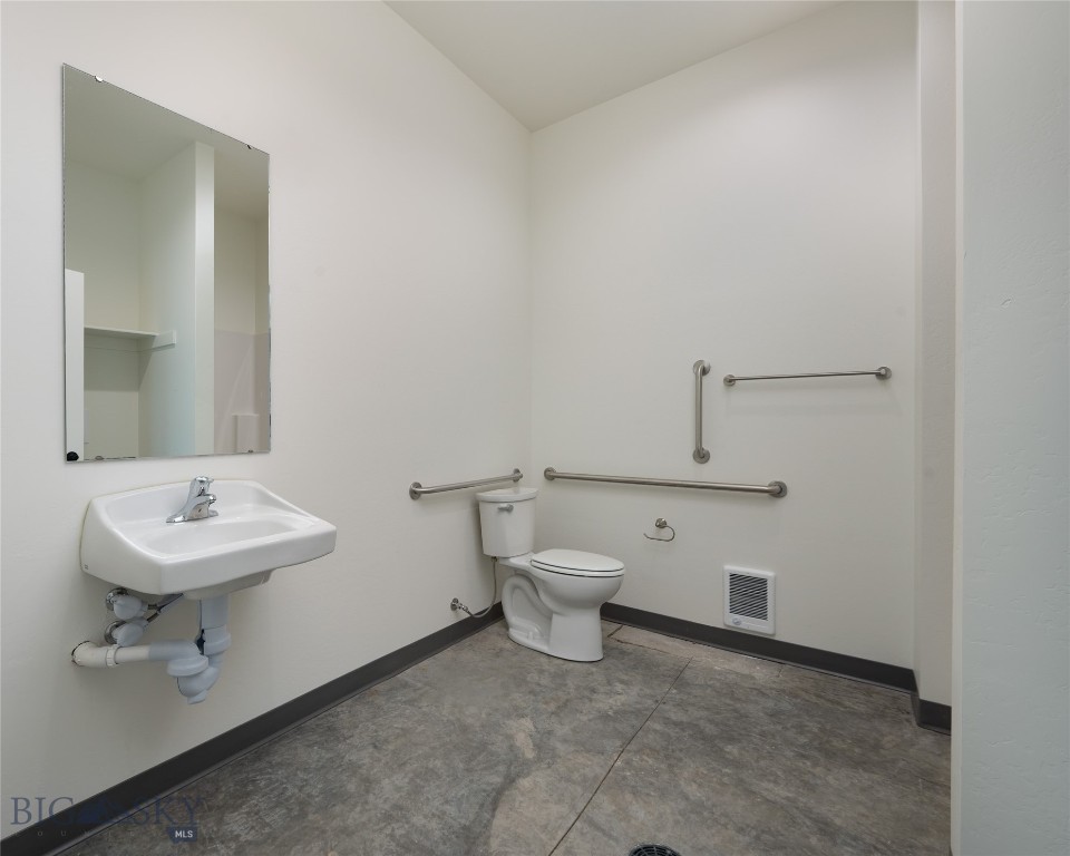 108 Stone River Road B Property Photo 28