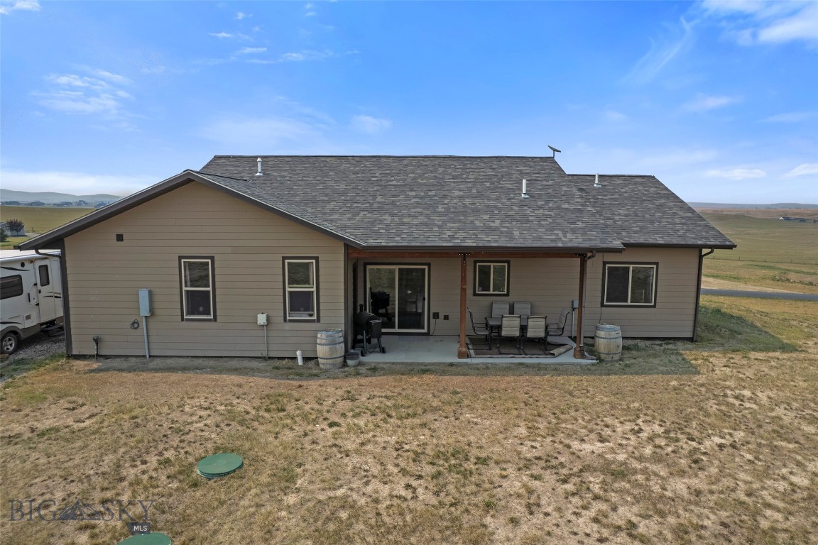 56 Wheatland Meadows Property Photo 5