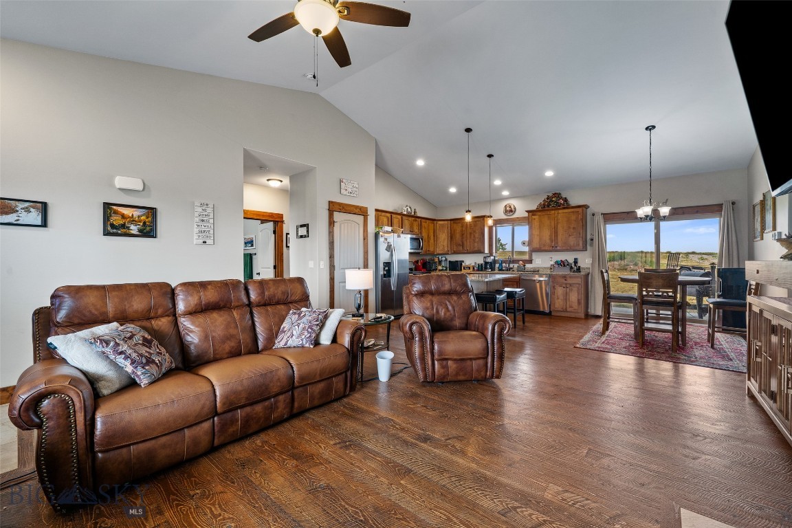 56 Wheatland Meadows Property Photo 16